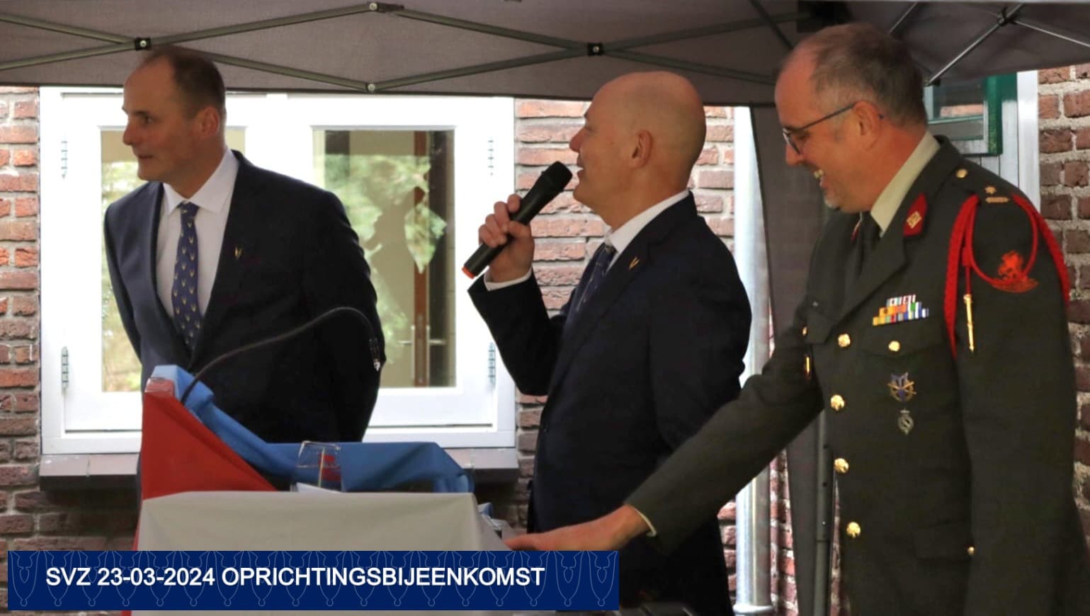 De oprichtingsbijeenkomst, foto 4
